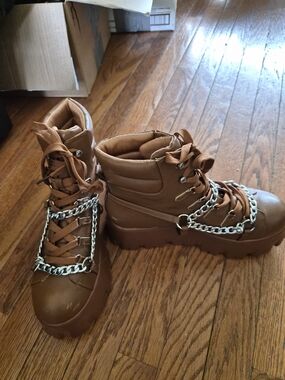Cape Robbin Brown Lace-Up Platform Boots with Silver Chain